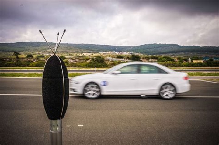 Are electric cars quieter on the highway?