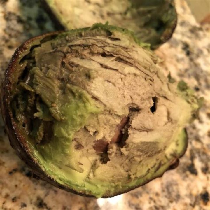 Are there worms in my avocado?
