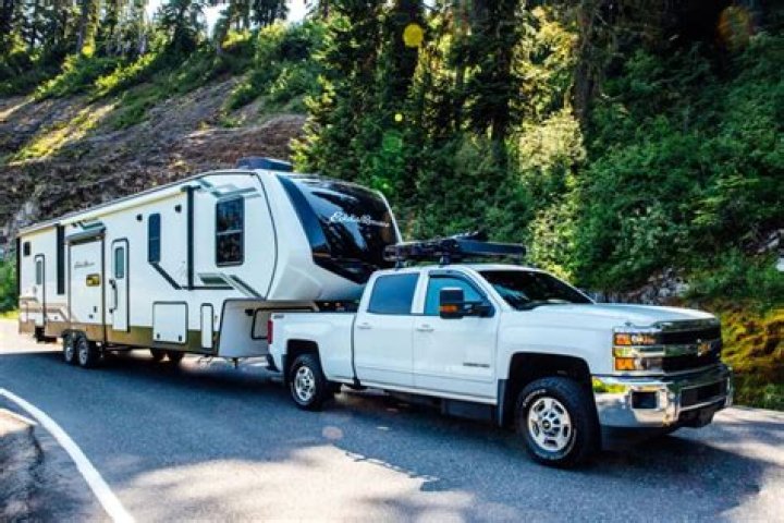 Can a half-ton truck pull a 30 foot camper?