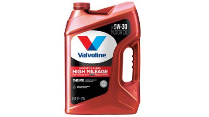 Can I mix high mileage oil with regular oil?