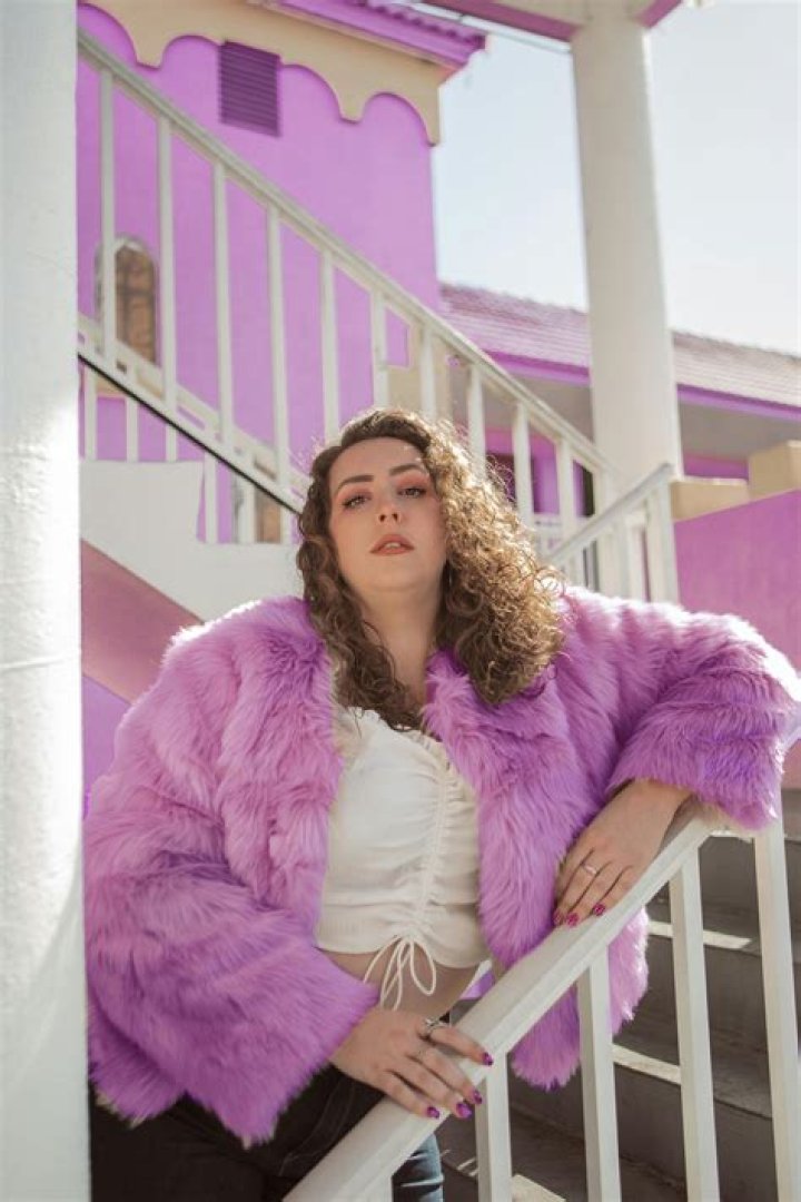 Does purple hair exist?