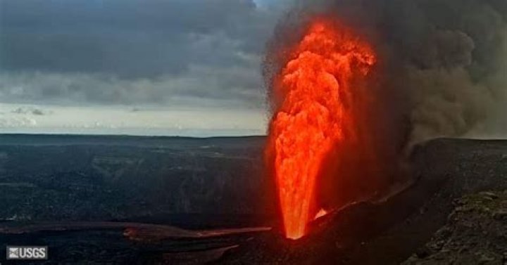 How deep is the lava lake in Hawaii?