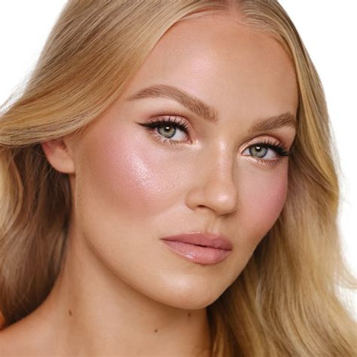 How do you do soft glow makeup?