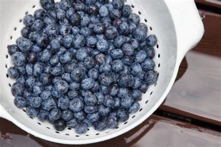 How do you wash pesticides off blueberries?