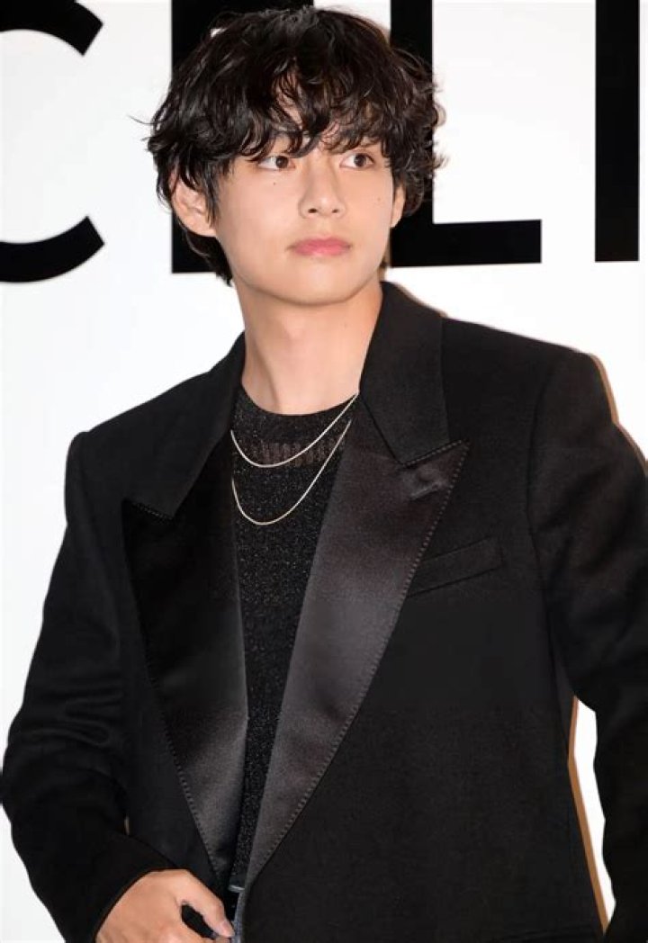 How old is Taehyung today?